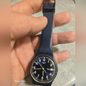 Montre Swatch GN718 SIR BLUE unisexe  pile neuve bon état